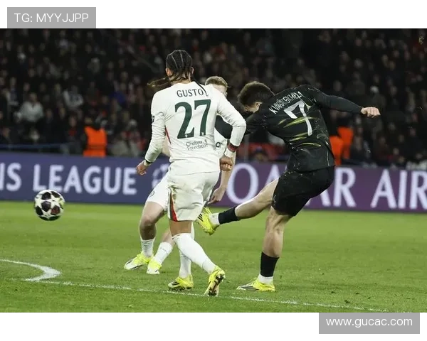 巴黎圣日耳曼进攻结构是否正面临中心点缺失，影响前场组织稳定性？